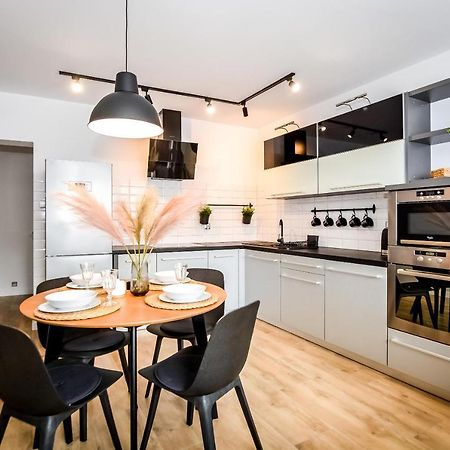 Podtatrzanskie Apartamenty Nowy Targ Exterior foto